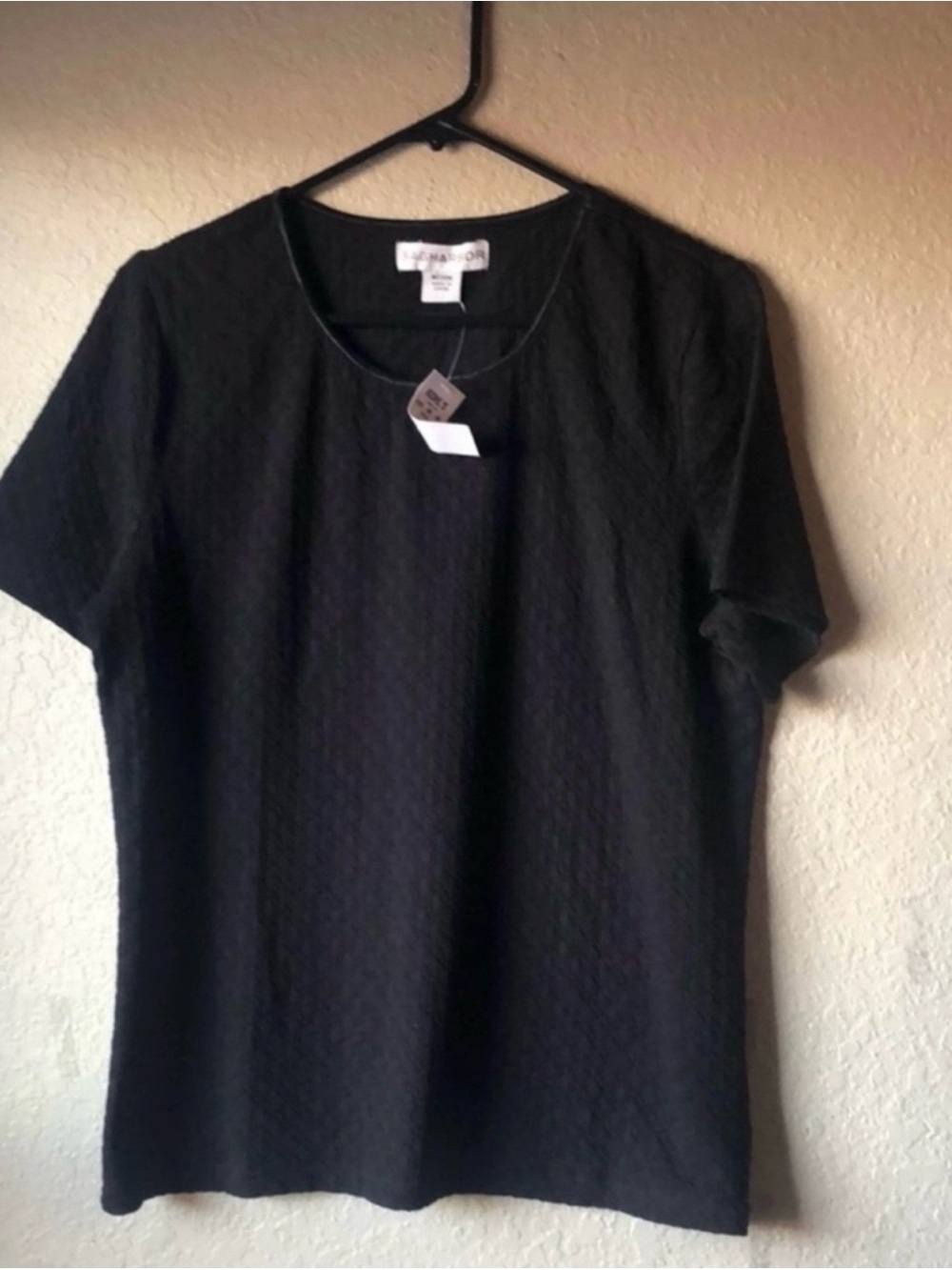 New Sag Harbor Shirt Women’s Black Texture Short Sleeve Blouse Casual Top Medium